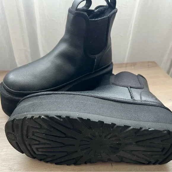 Black Ugg Platform Ankle Boots - Picture 3 of 5